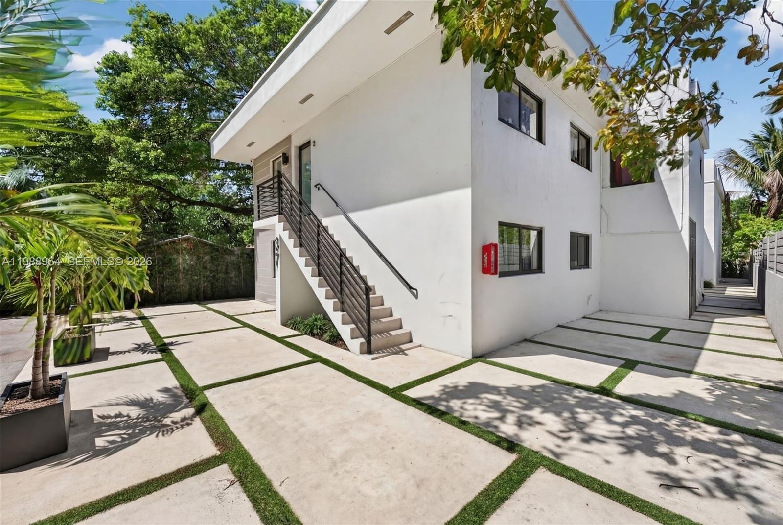 HIGH SCHOOL PK TRACK - Residential Lease