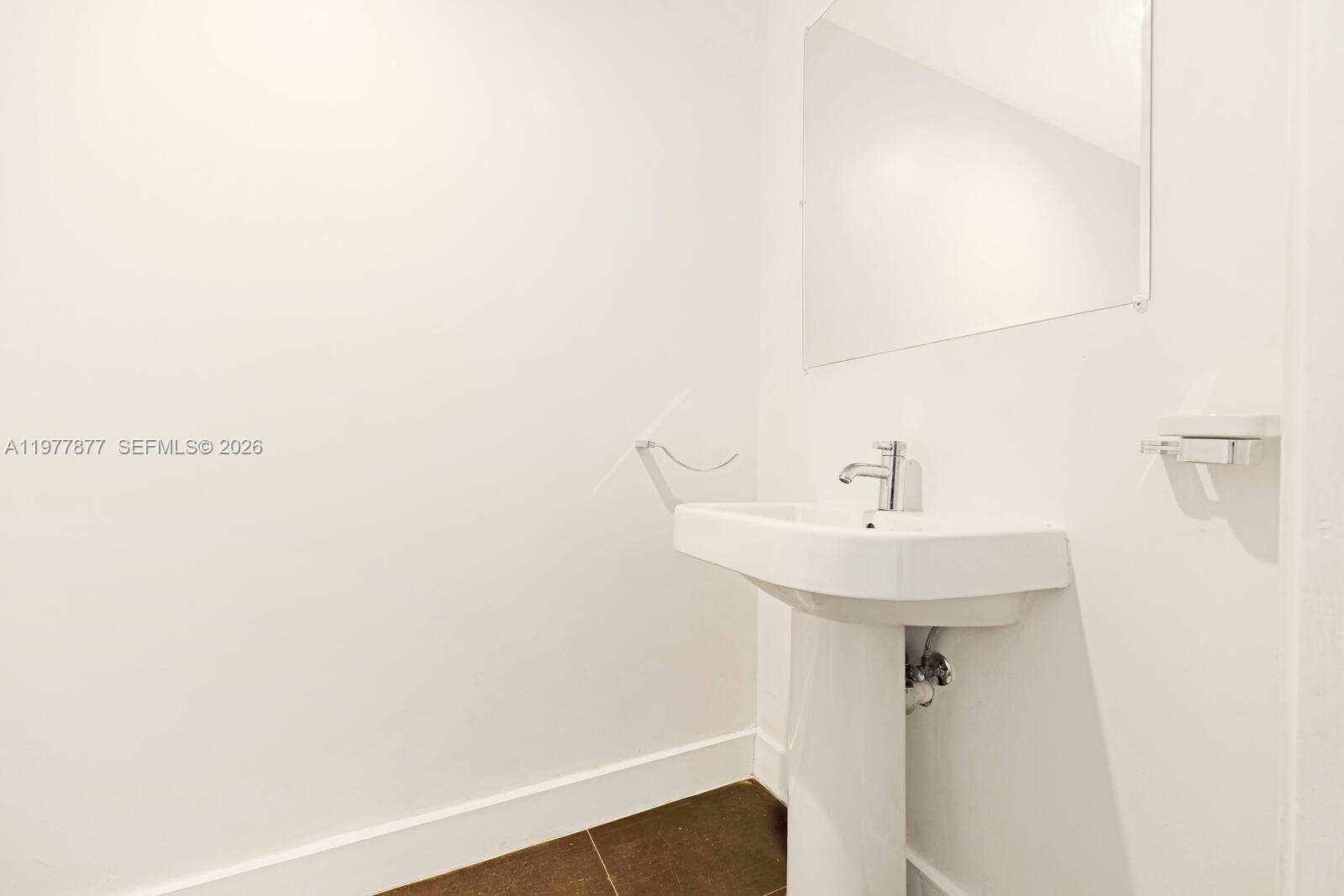 TEN MUSEUM PK RESIDENTIAL - Residential