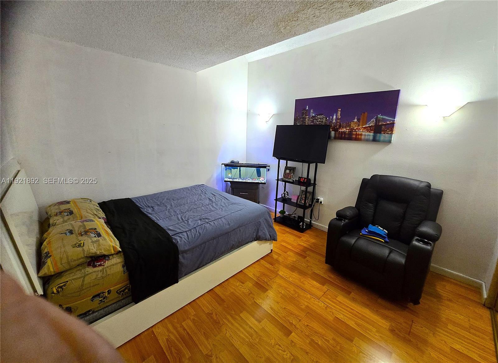 TRIANON PARK CONDO - Residential