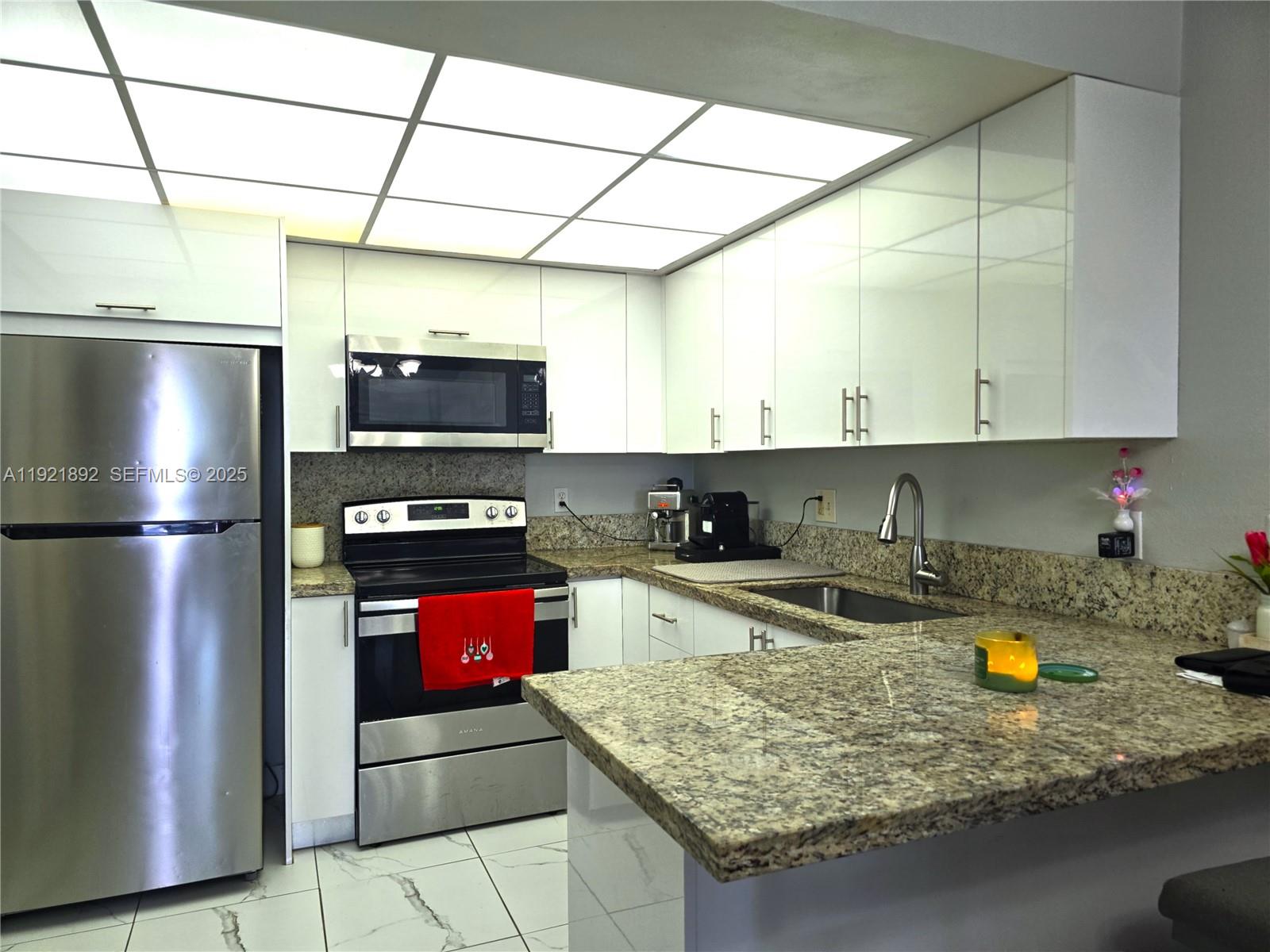 TRIANON PARK CONDO - Residential