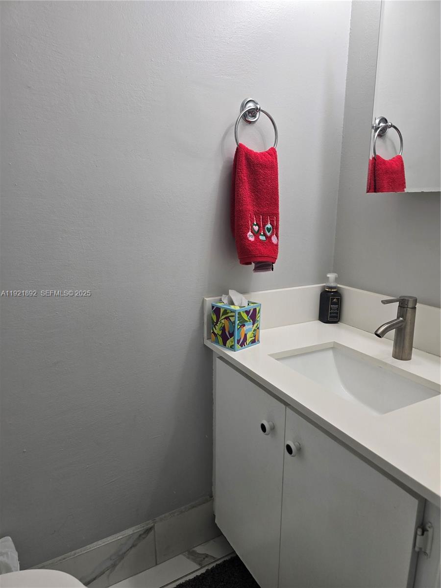 TRIANON PARK CONDO - Residential