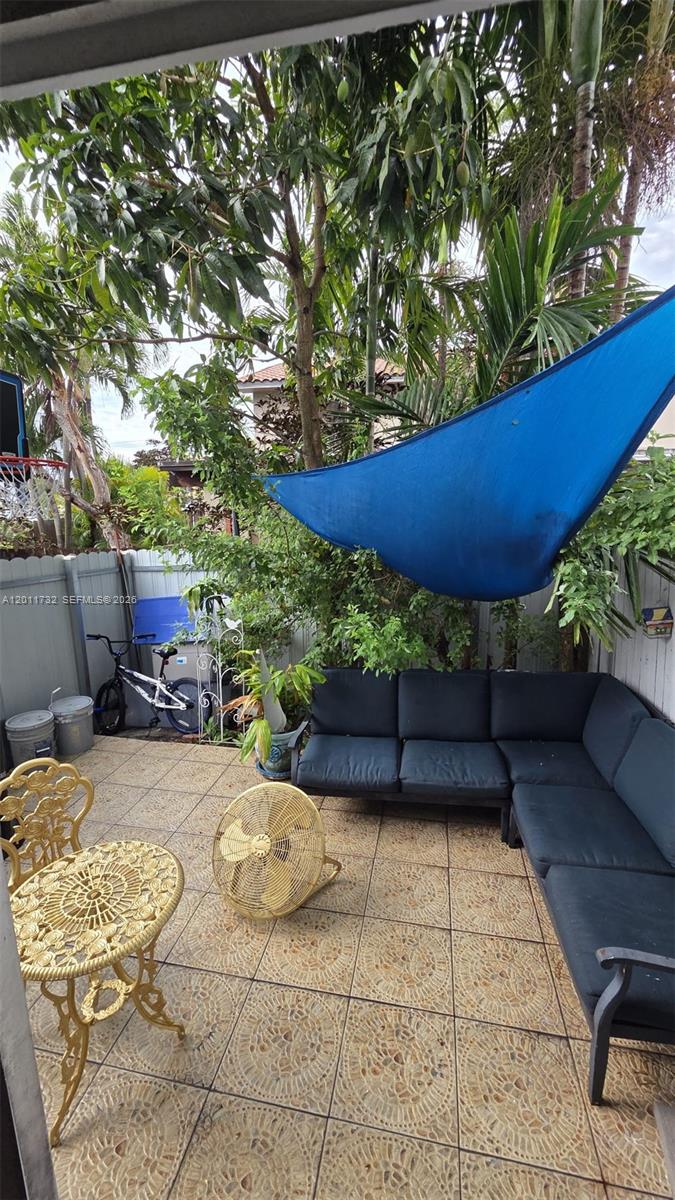 LES JARDINS CONDO - Residential