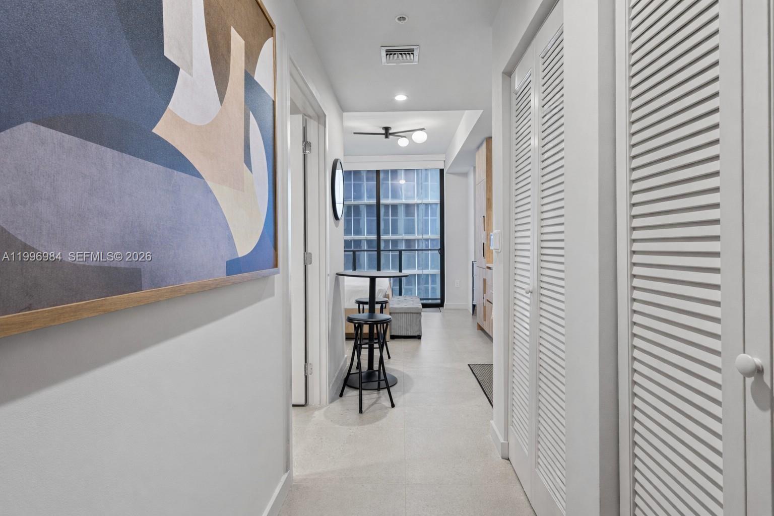 THE CROSBY MIAMI WORLDCENT - Residential