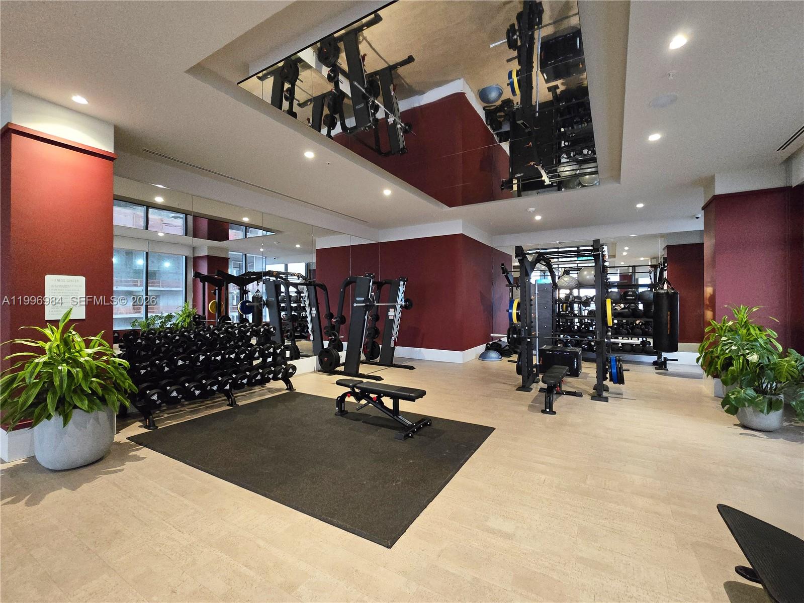 THE CROSBY MIAMI WORLDCENT - Residential