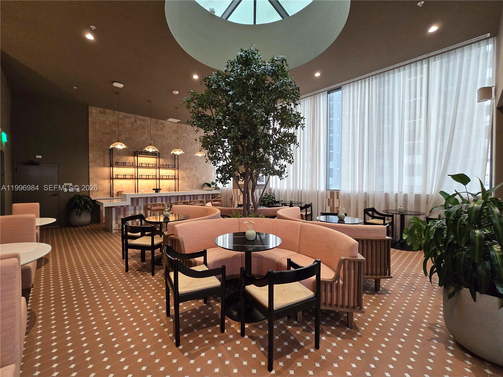 THE CROSBY MIAMI WORLDCENT - Residential