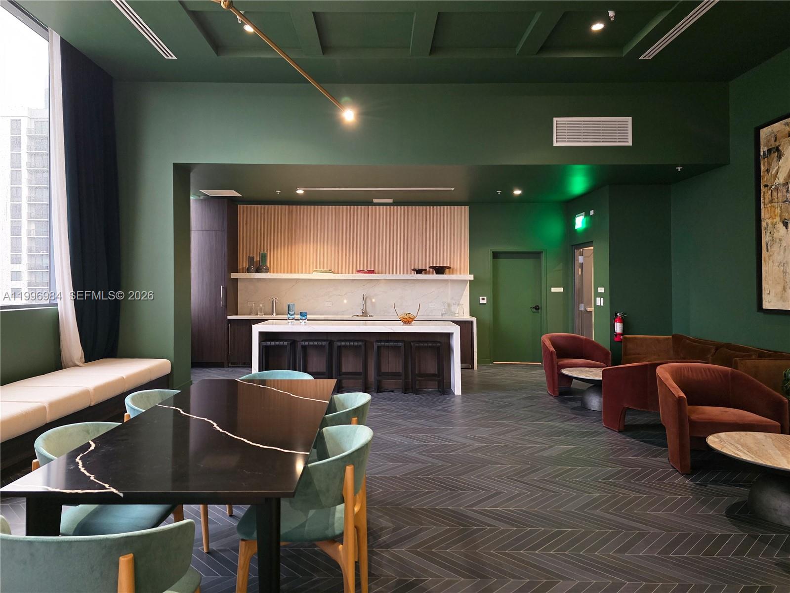 THE CROSBY MIAMI WORLDCENT - Residential