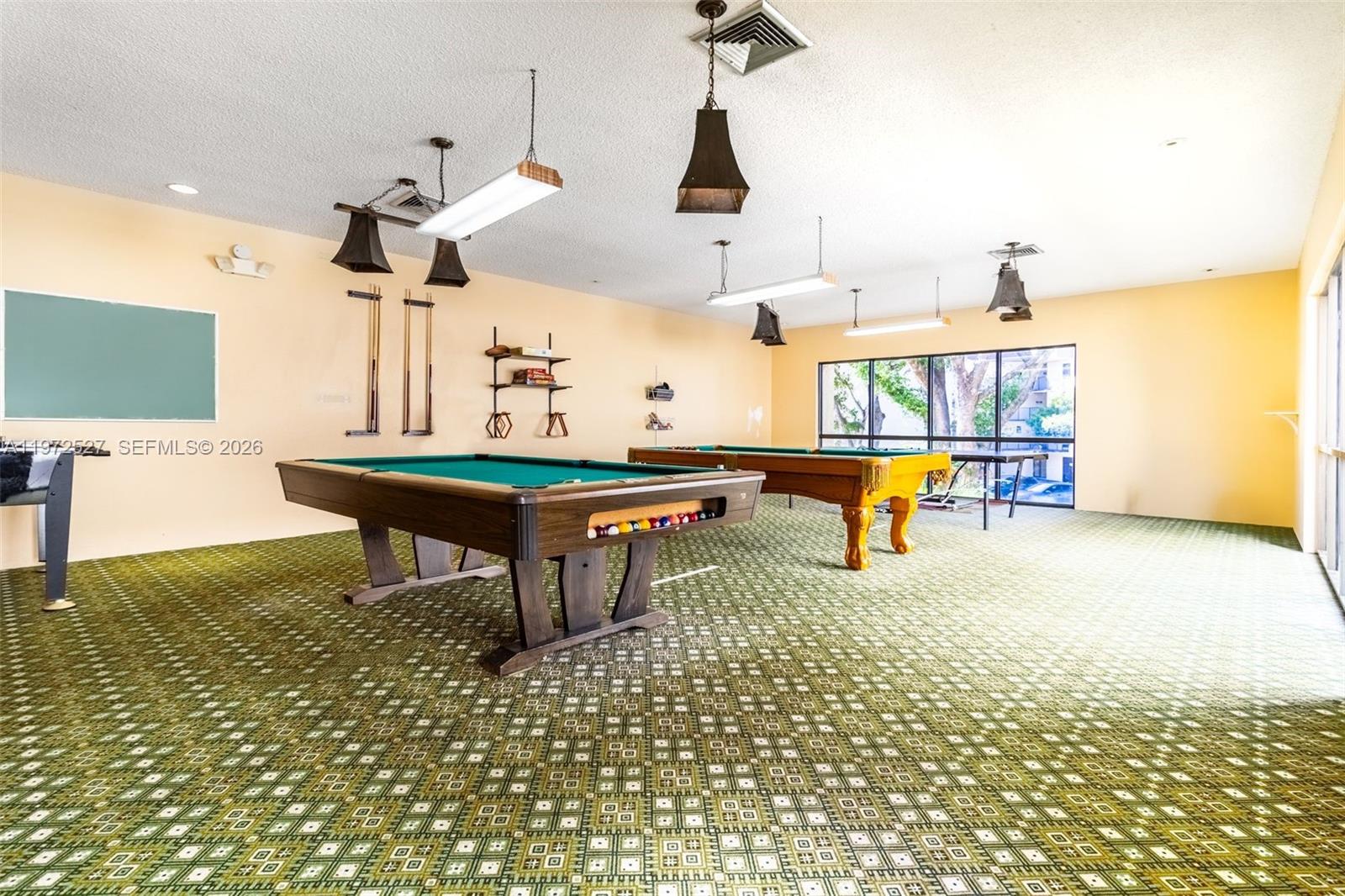 PLANTATION CLUB B CONDO - Residential