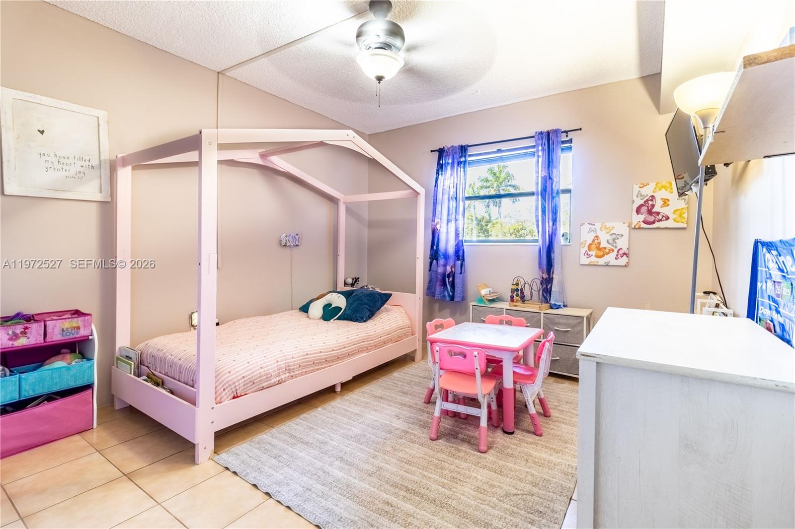 PLANTATION CLUB B CONDO - Residential