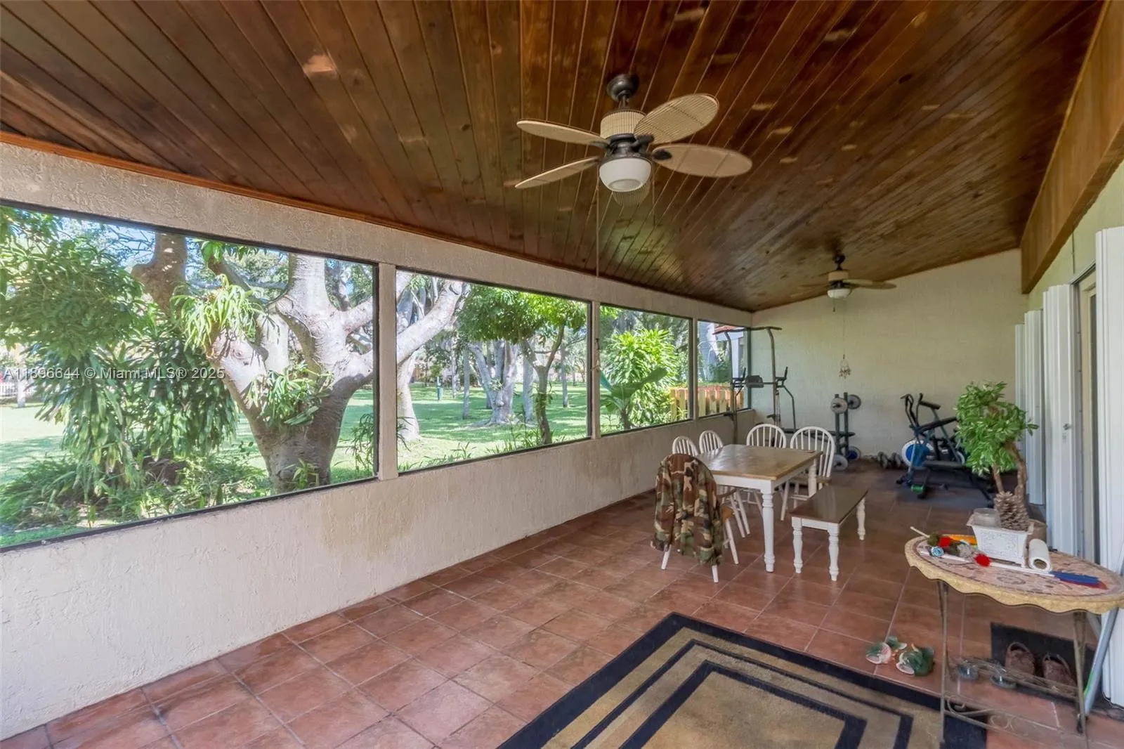 Miami, Florida 33196, United States, 4 Bedrooms Bedrooms, ,3 BathroomsBathrooms,Residential,Active,228050