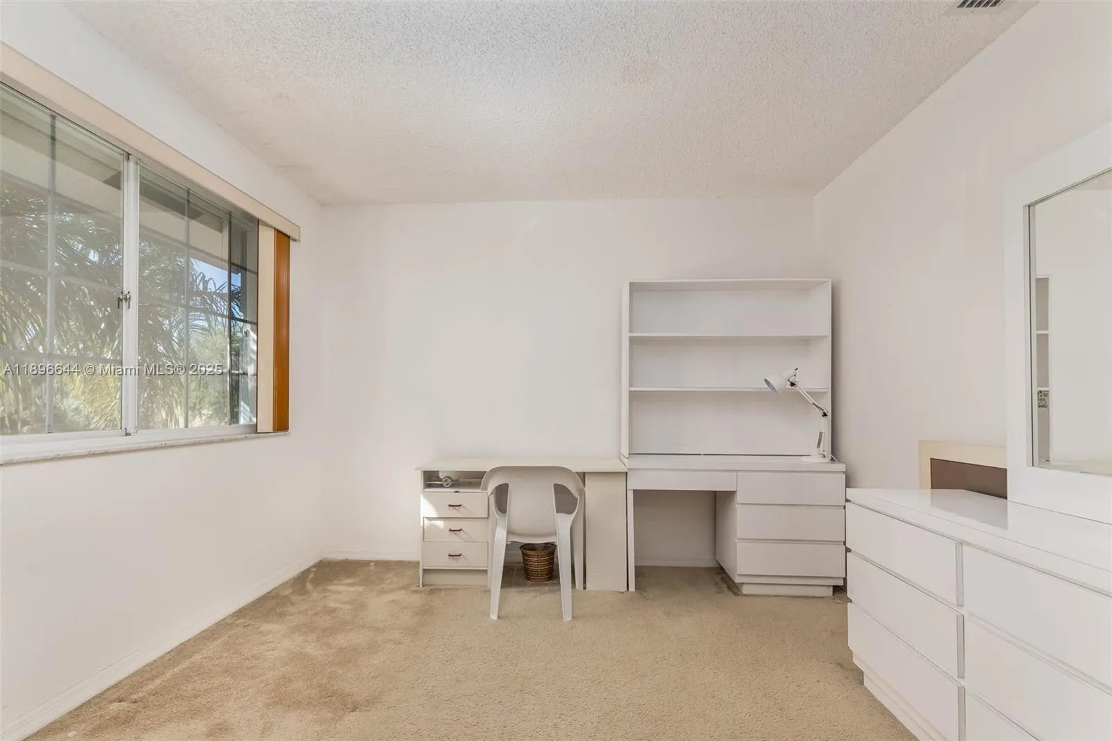 Miami, Florida 33196, United States, 4 Bedrooms Bedrooms, ,3 BathroomsBathrooms,Residential,Active,228050