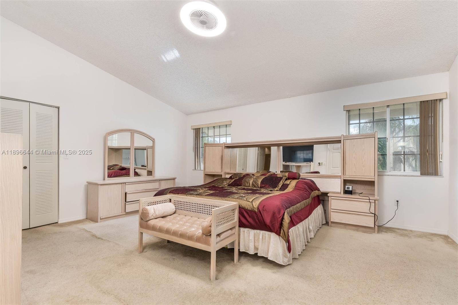 VIZCAYA AT THE HAMMOCKS R - Residential