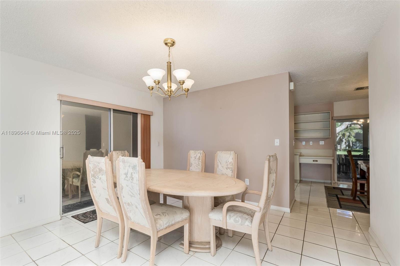 VIZCAYA AT THE HAMMOCKS R - Residential