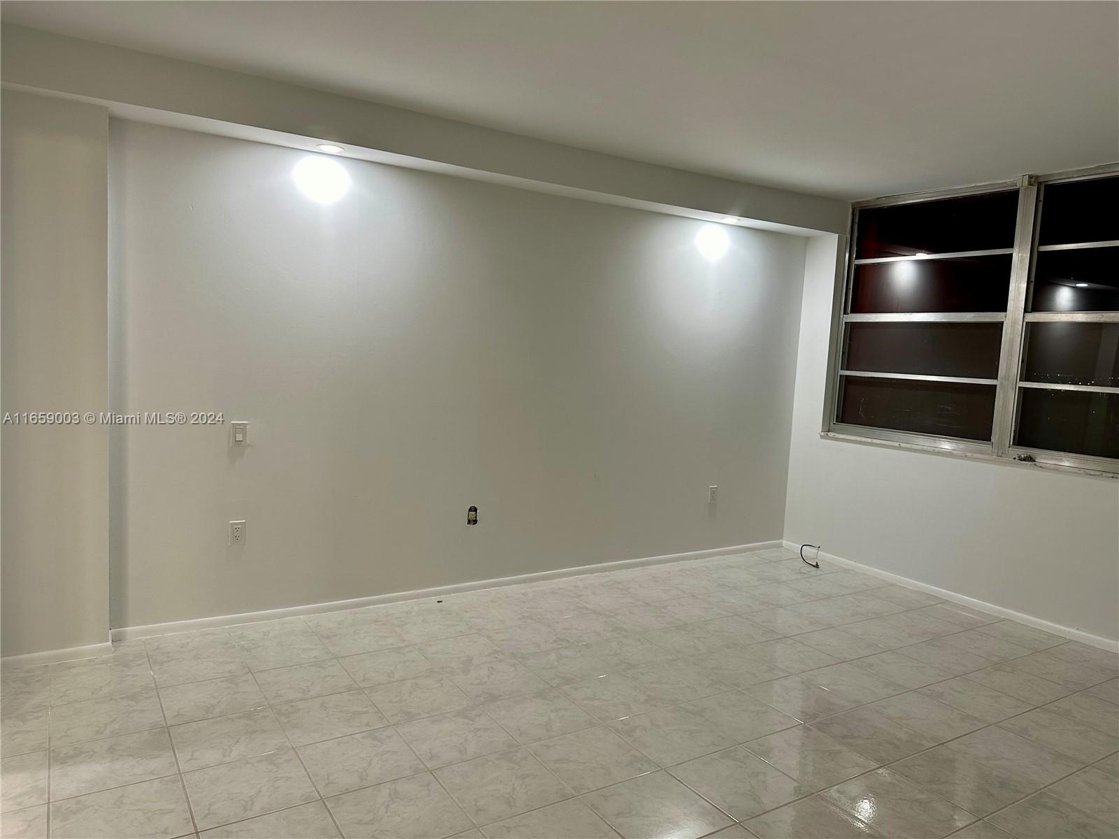 BUCKLEY TOWERS CONDO - EA - Residential