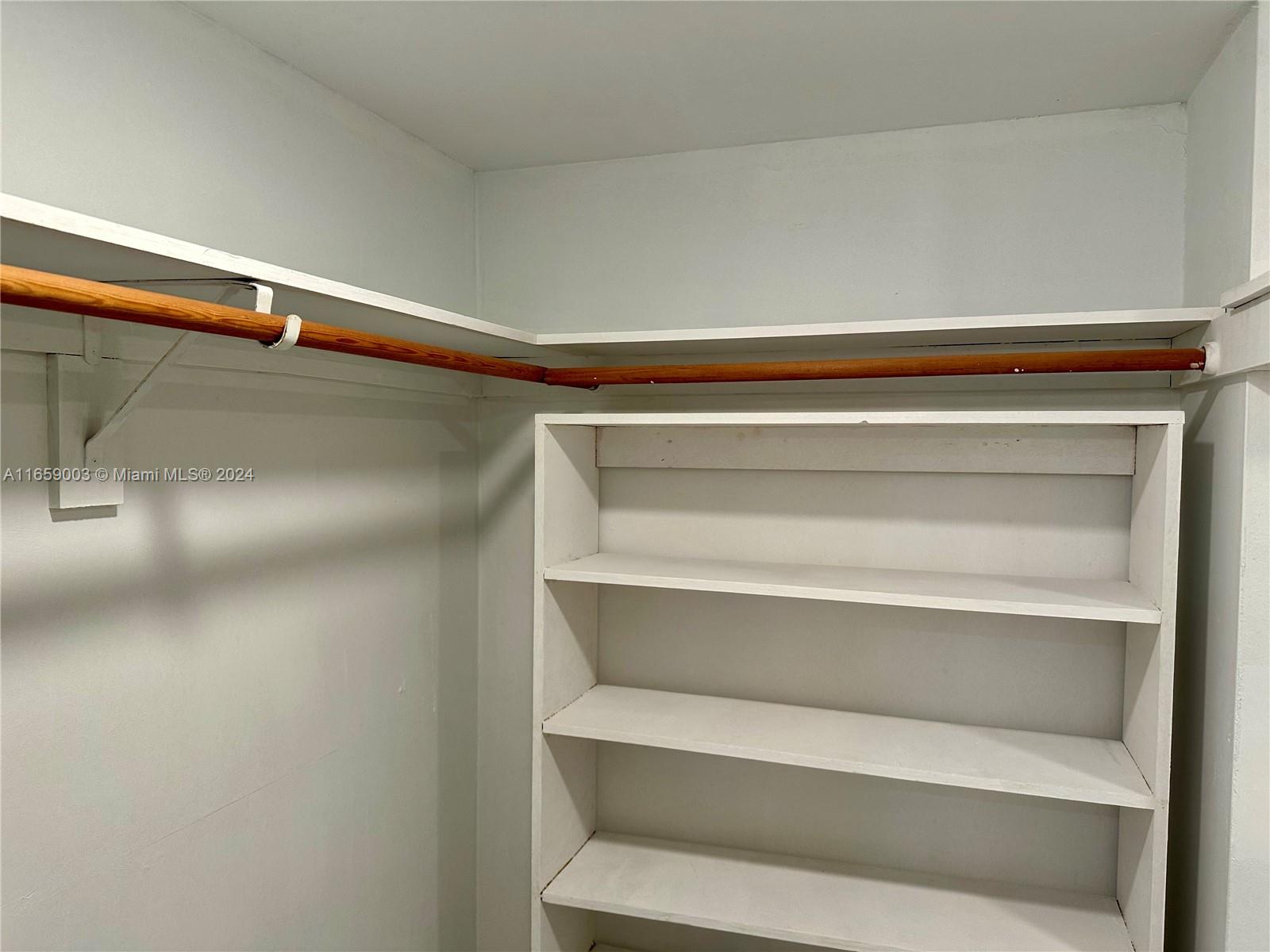 BUCKLEY TOWERS CONDO - EA - Residential