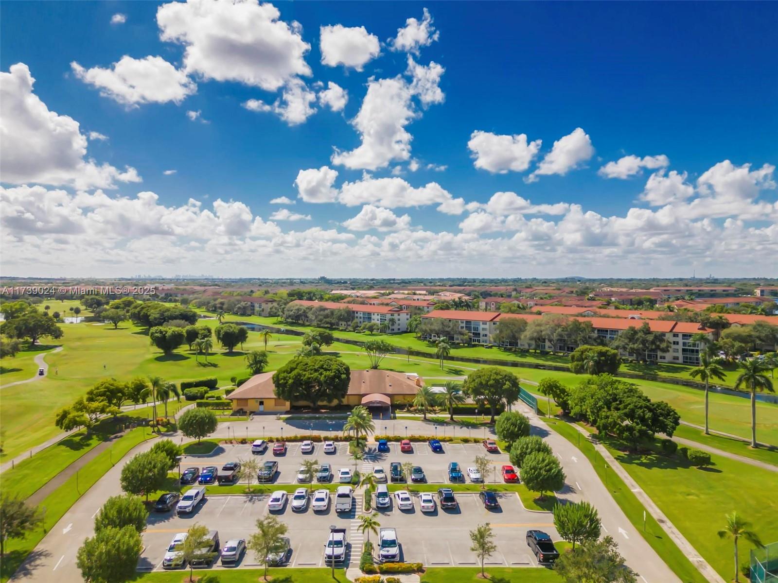 CAMBRIDGE AT CENTURY VILL - Residential