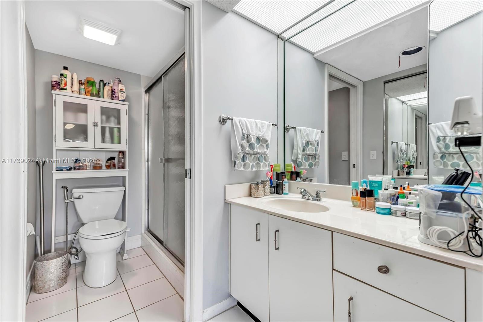 CAMBRIDGE AT CENTURY VILL - Residential