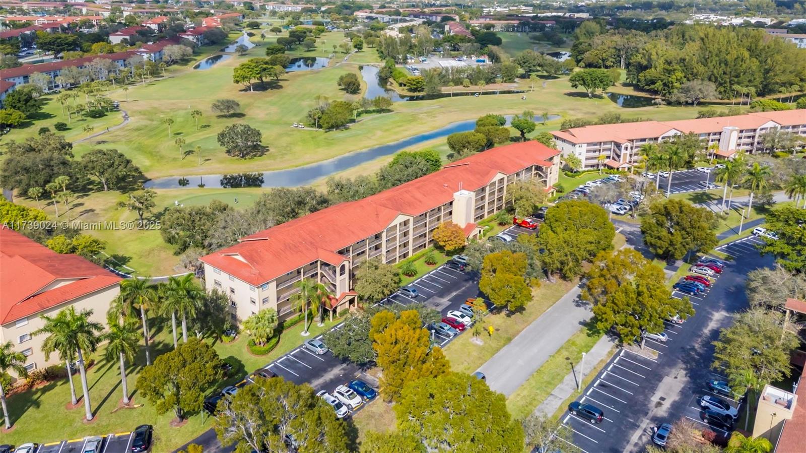 CAMBRIDGE AT CENTURY VILL - Residential