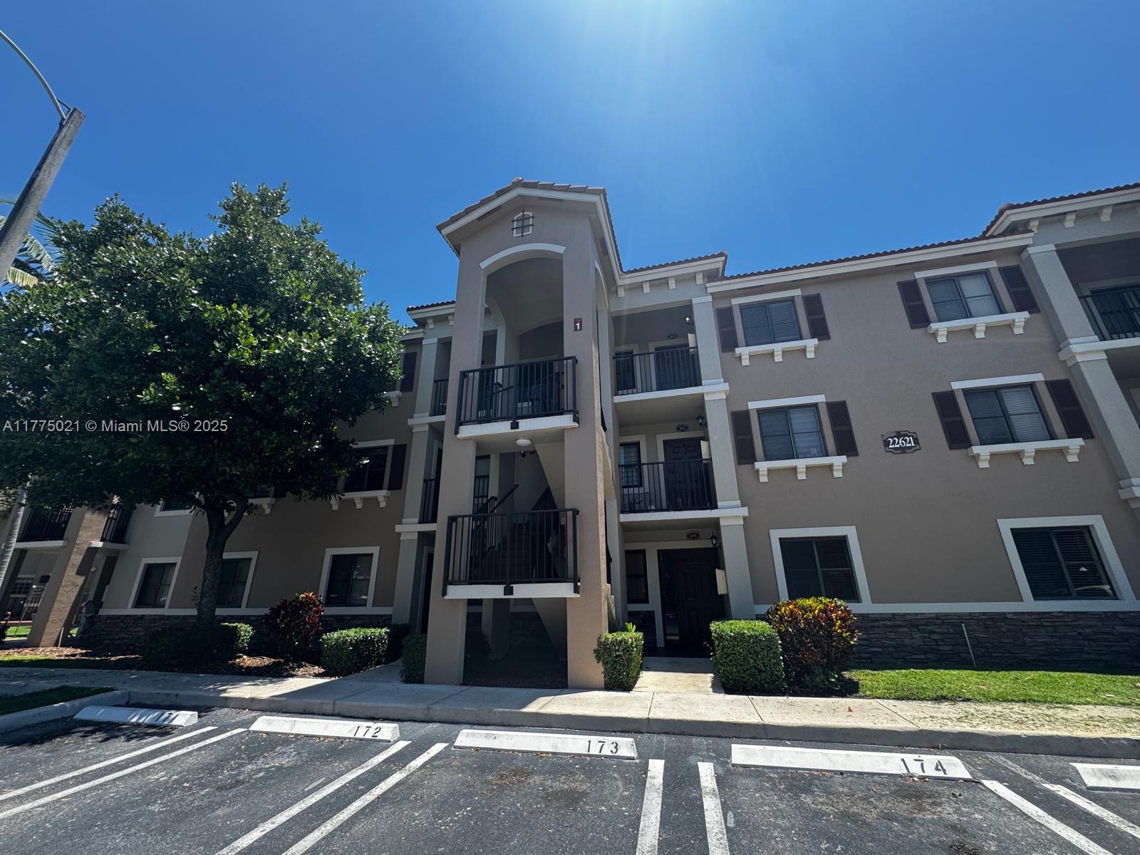 Rental Property at 22621 Sw 88th Pl 302-8, Cutler Bay, Miami-Dade County, Florida - Bedrooms: 2 
Bathrooms: 2  - $2,190 MO.