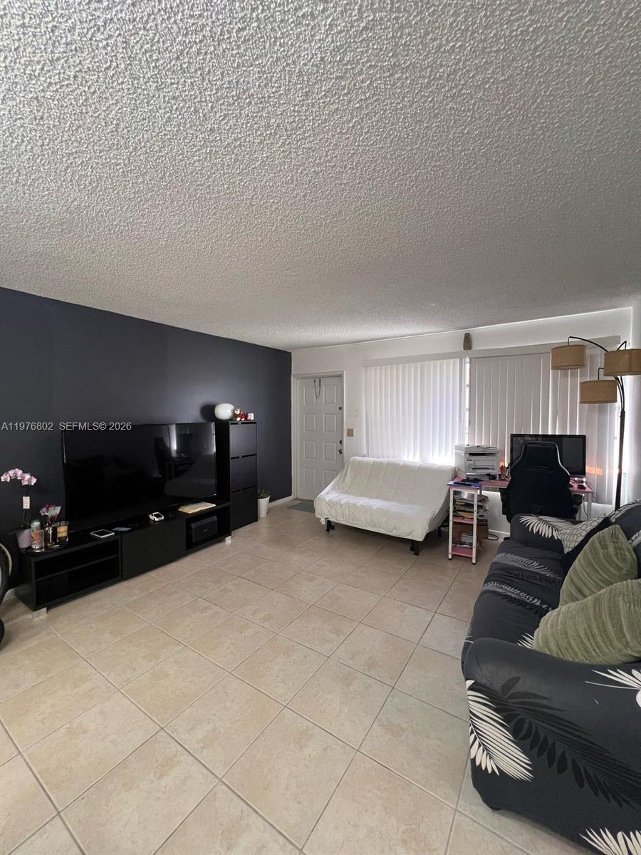 LAKEWOOD VILLAGE - Residential