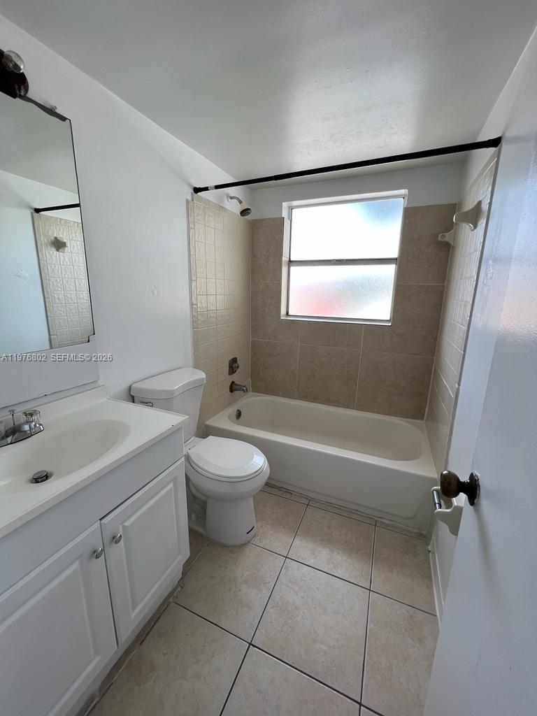 LAKEWOOD VILLAGE - Residential