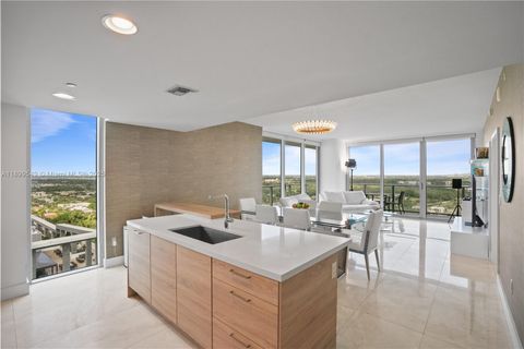 16385 Biscayne Blvd 2901 +2 Parking North Miami Beach FL 33160