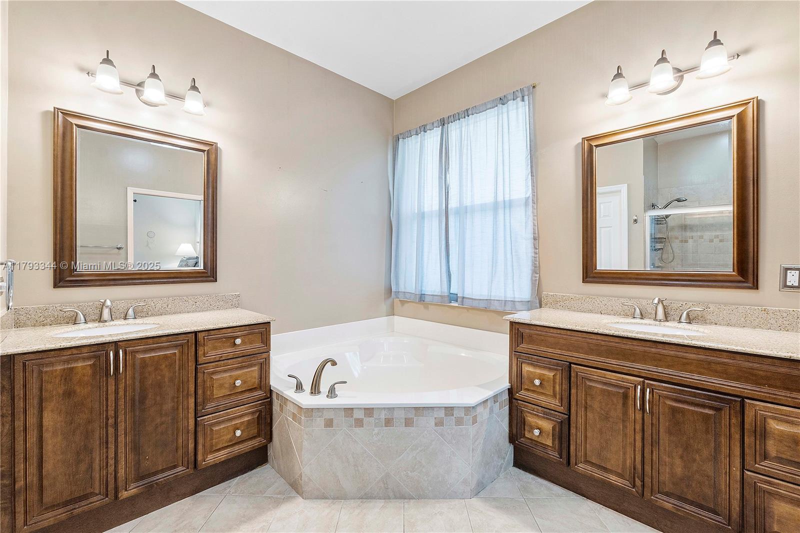 CORAL CREEK REPLAT NO 5 - Residential