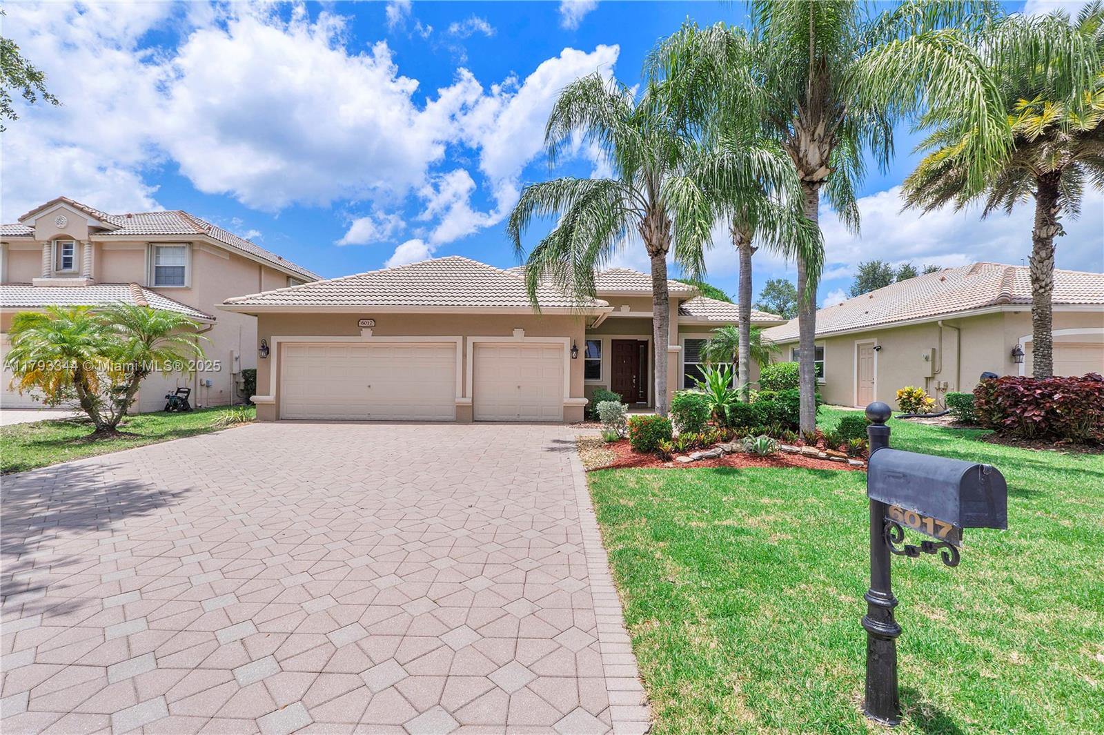 CORAL CREEK REPLAT NO 5 - Residential