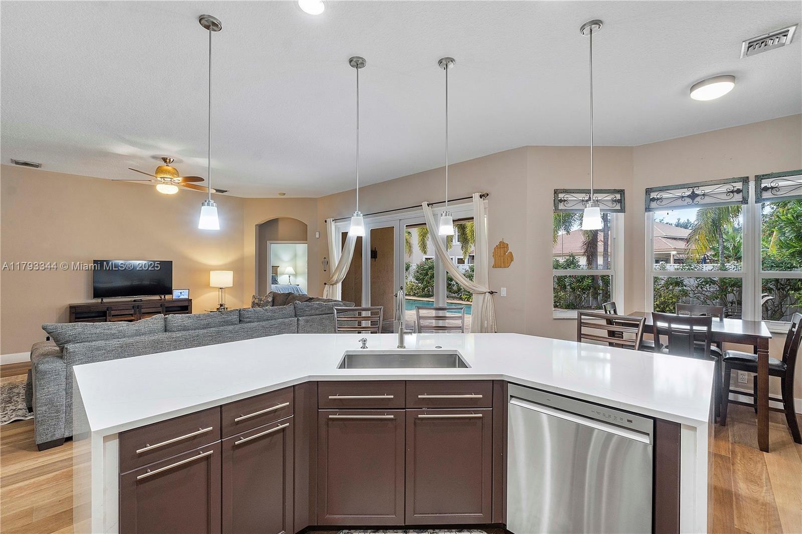 CORAL CREEK REPLAT NO 5 - Residential