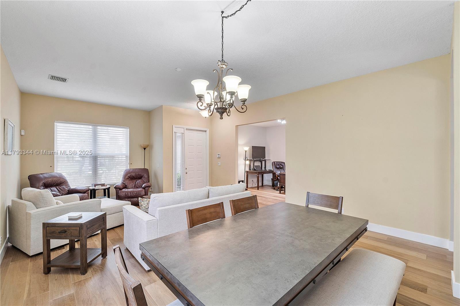 CORAL CREEK REPLAT NO 5 - Residential