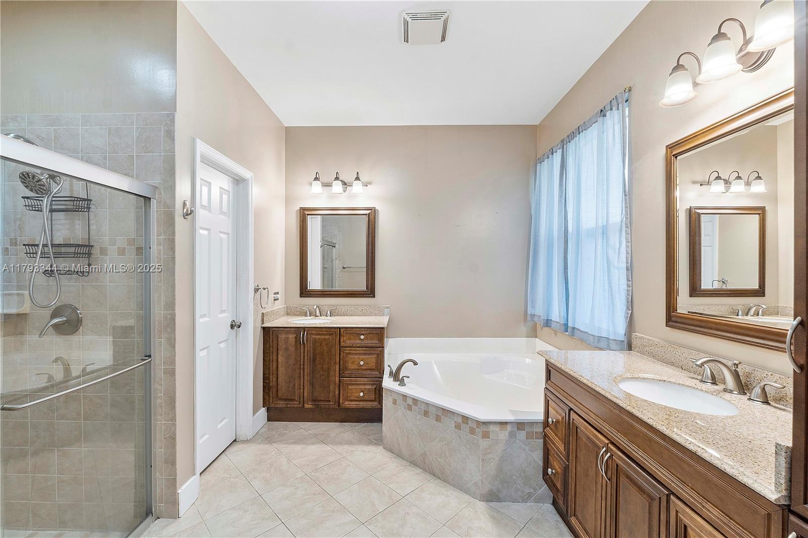 CORAL CREEK REPLAT NO 5 - Residential
