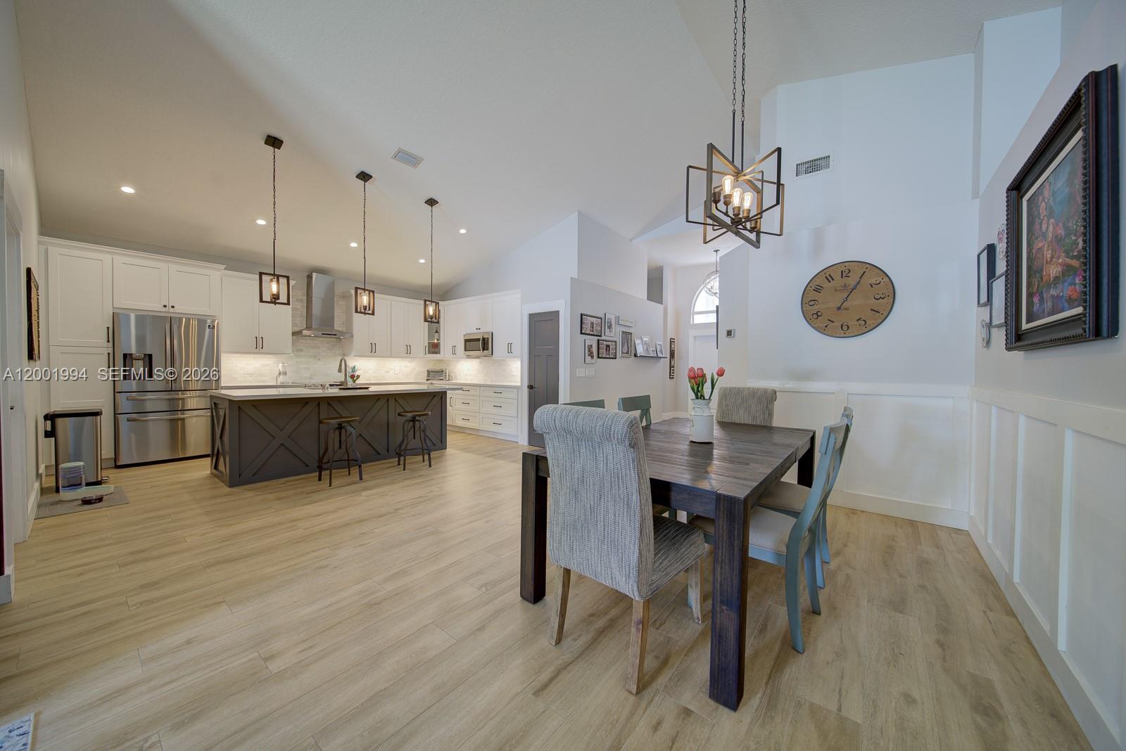 PEMBROKE SHORES - Residential