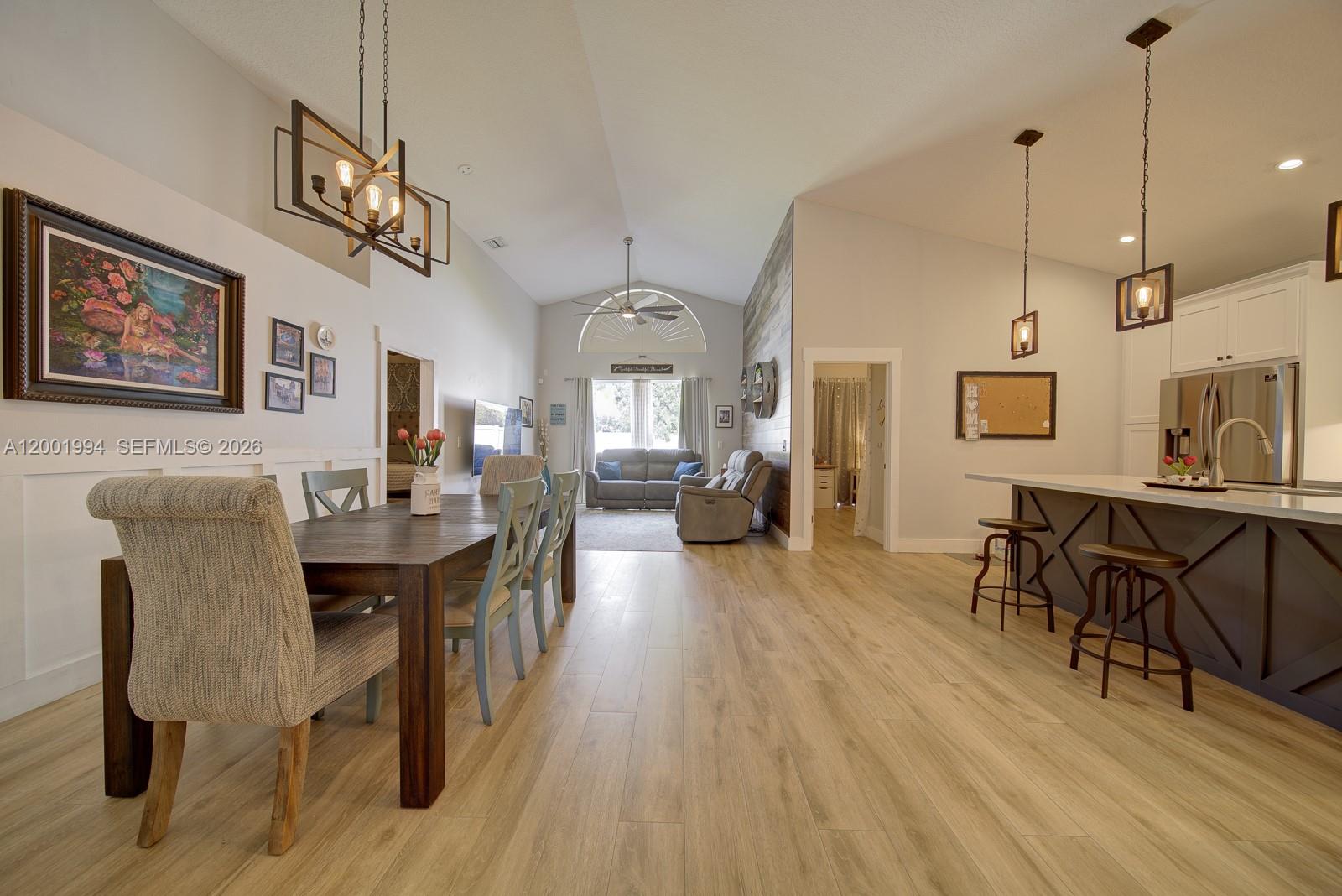 PEMBROKE SHORES - Residential