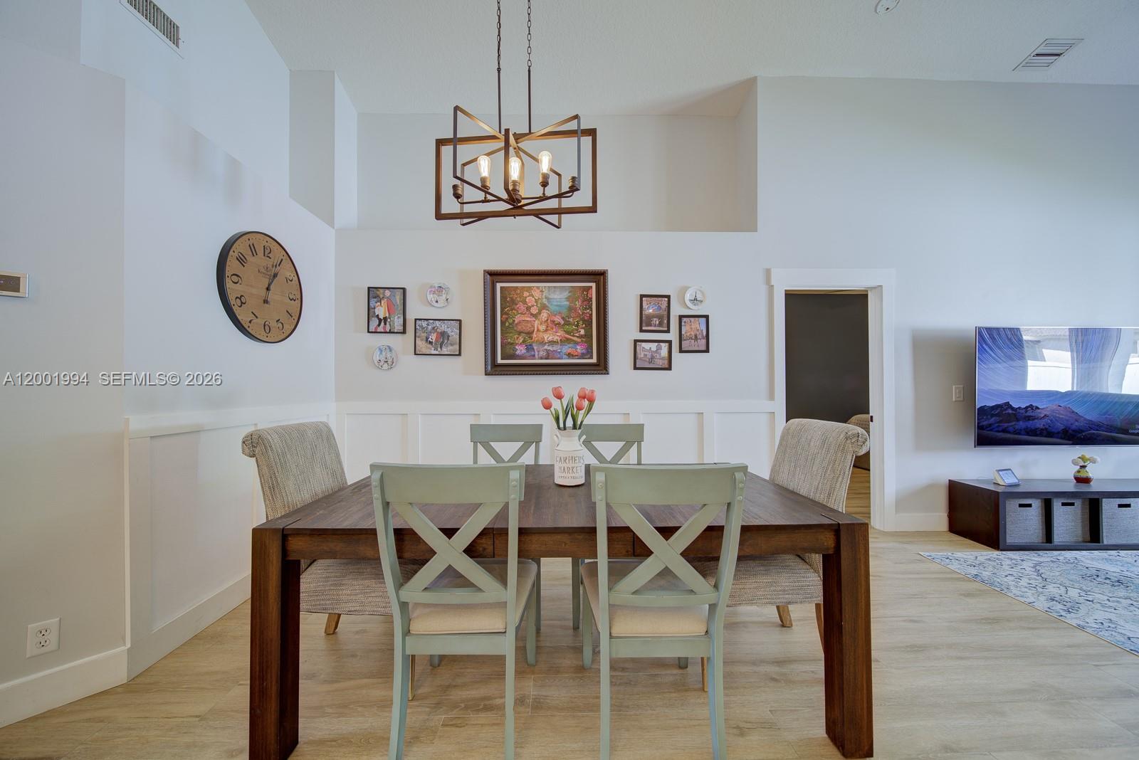PEMBROKE SHORES - Residential