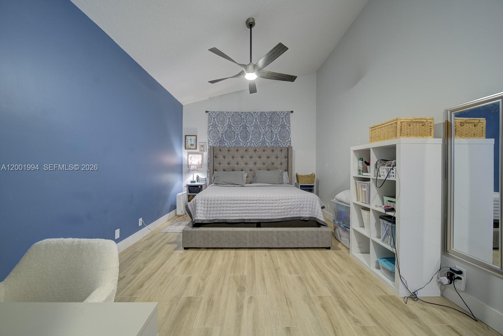 PEMBROKE SHORES - Residential
