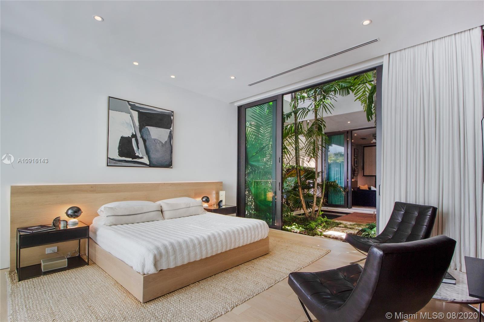 SUNSET ISLANDS-ISLAND NO - Residential