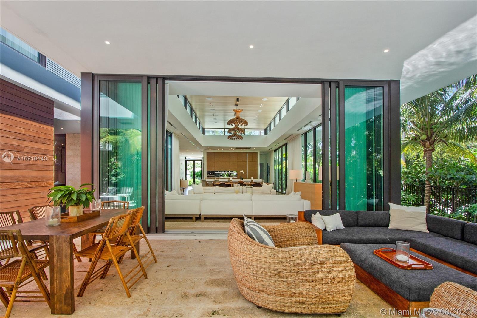 SUNSET ISLANDS-ISLAND NO - Residential