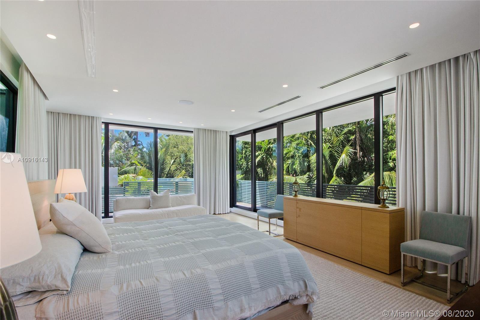 SUNSET ISLANDS-ISLAND NO - Residential