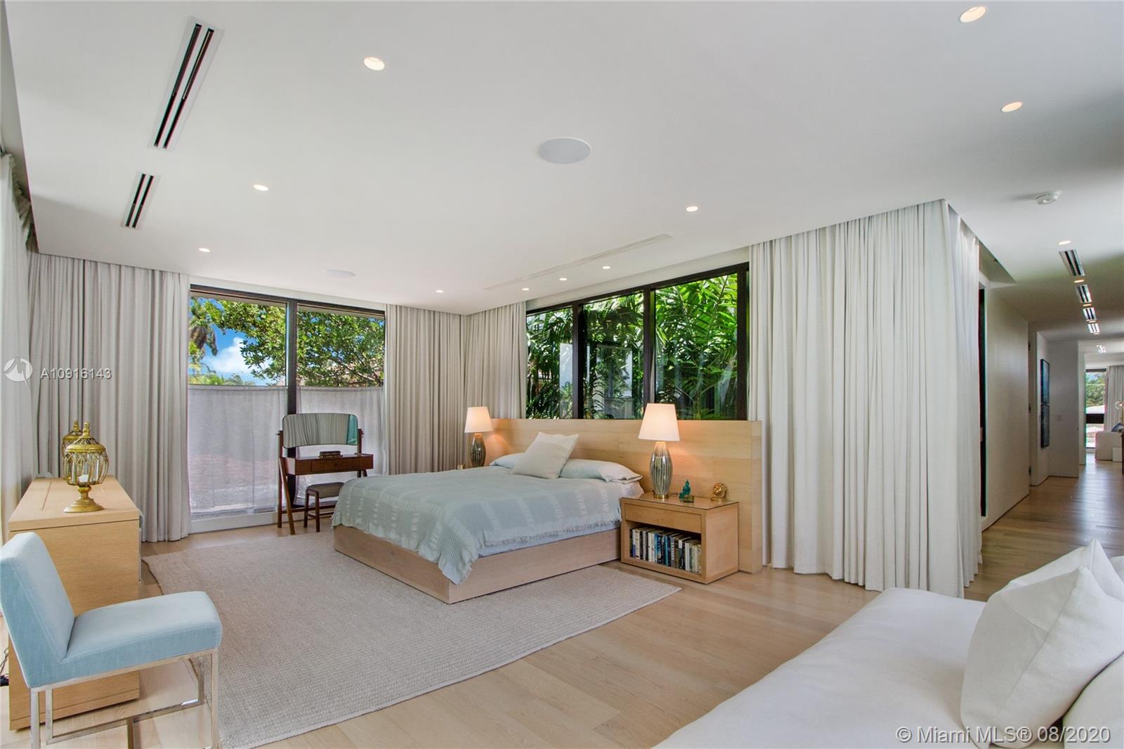 SUNSET ISLANDS-ISLAND NO - Residential