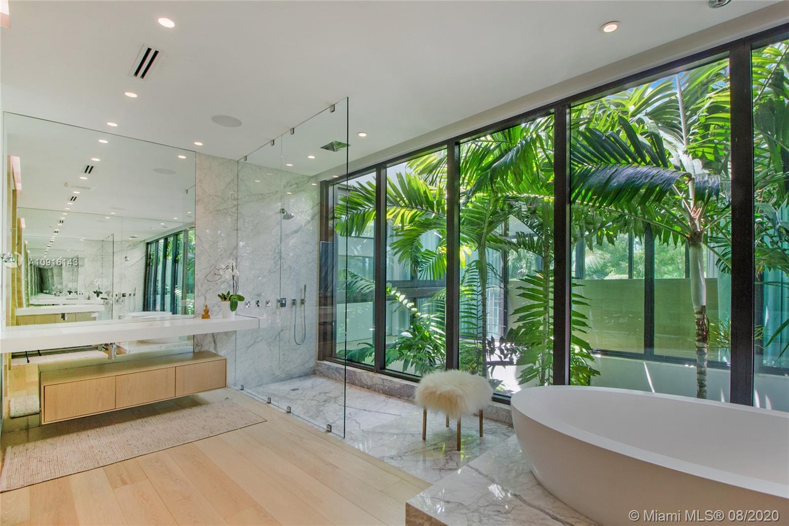 SUNSET ISLANDS-ISLAND NO - Residential