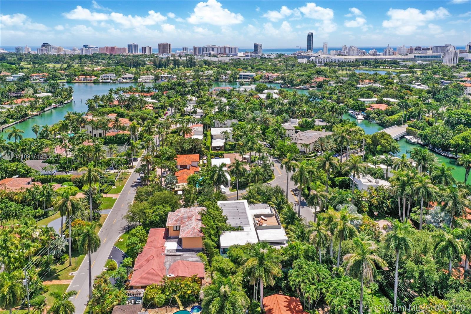 SUNSET ISLANDS-ISLAND NO - Residential