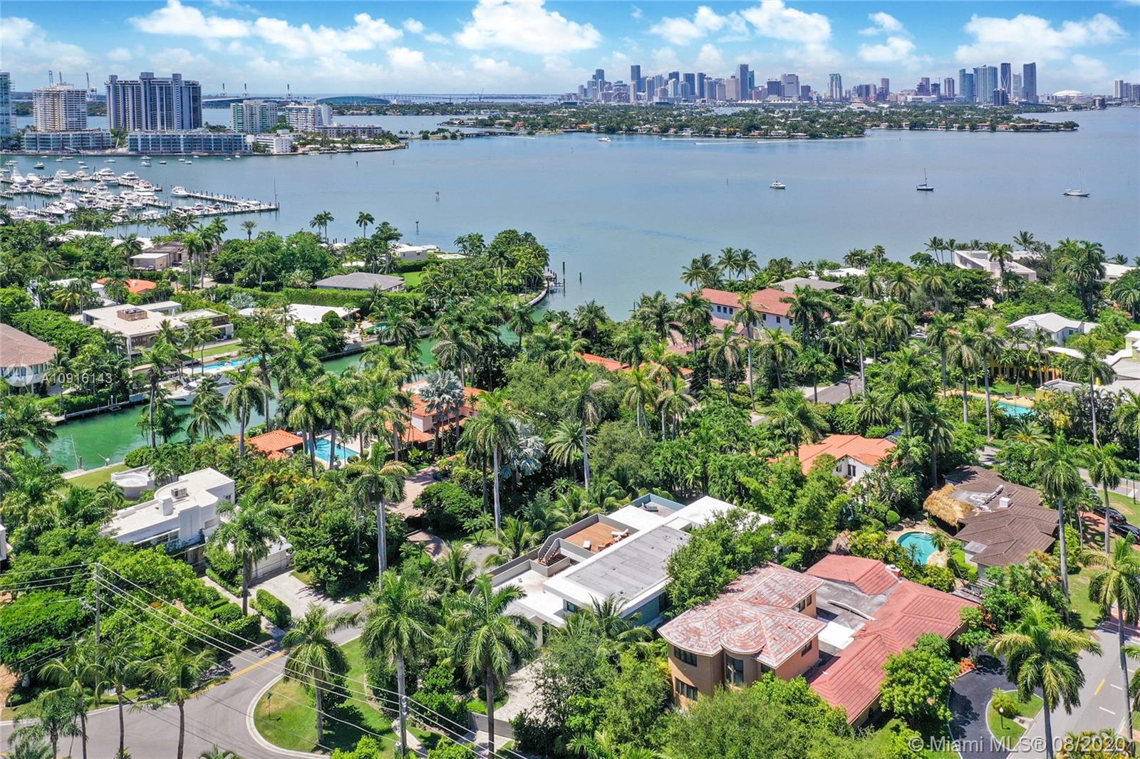 SUNSET ISLANDS-ISLAND NO - Residential