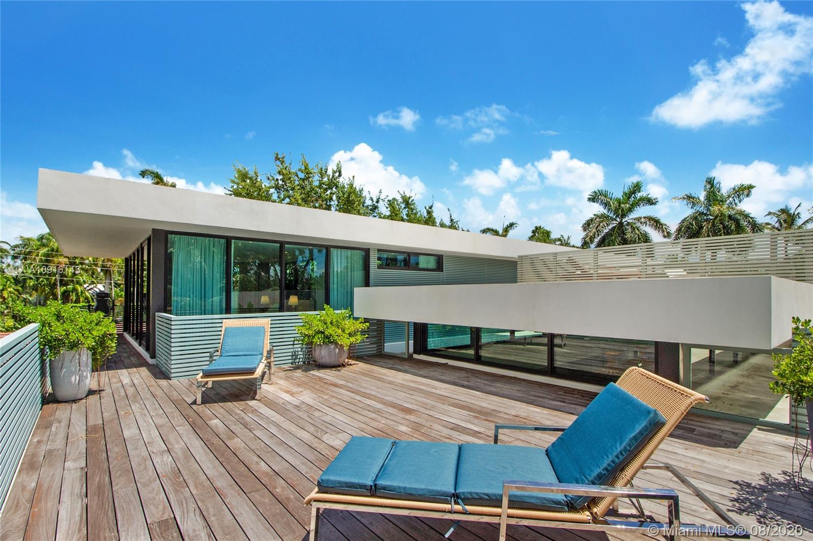 SUNSET ISLANDS-ISLAND NO - Residential