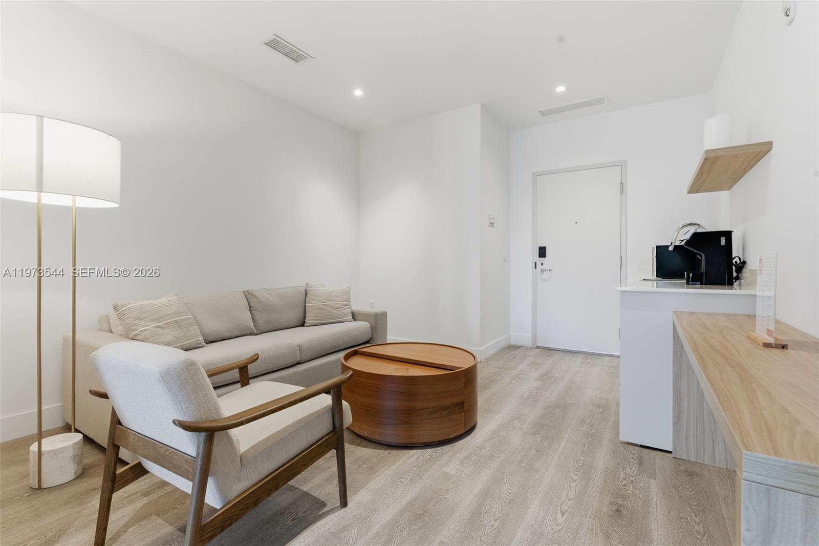 SMART BRICKELL LODGING 1 C - Residential