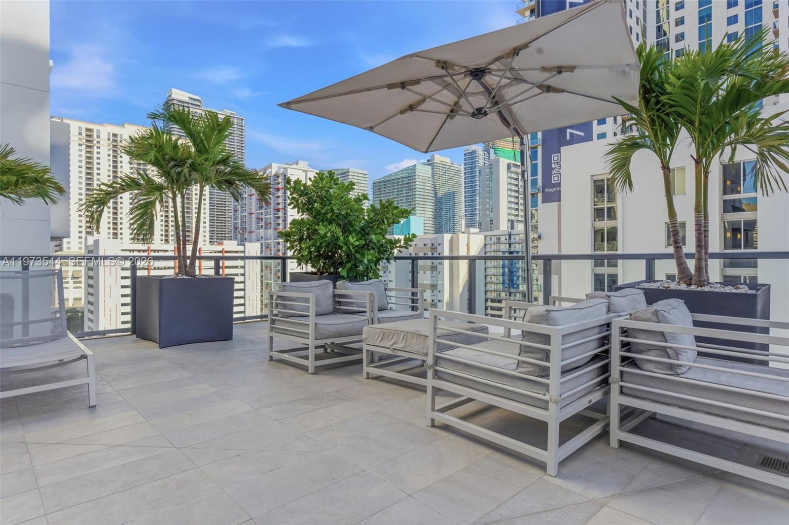 SMART BRICKELL LODGING 1 C - Residential