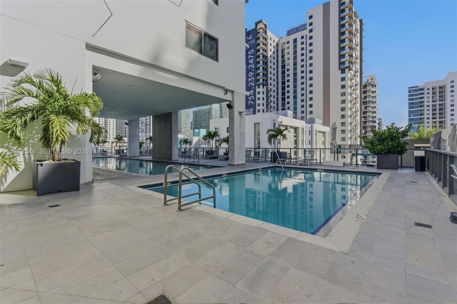 SMART BRICKELL LODGING 1 C - Residential