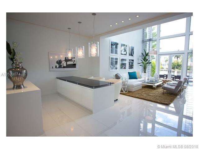 GOLDEN BEACH SEC E - Residential