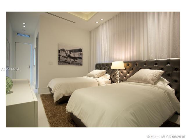 GOLDEN BEACH SEC E - Residential