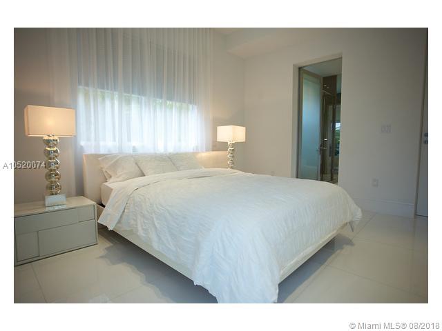 GOLDEN BEACH SEC E - Residential