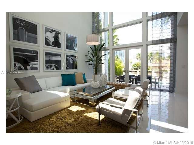 GOLDEN BEACH SEC E - Residential