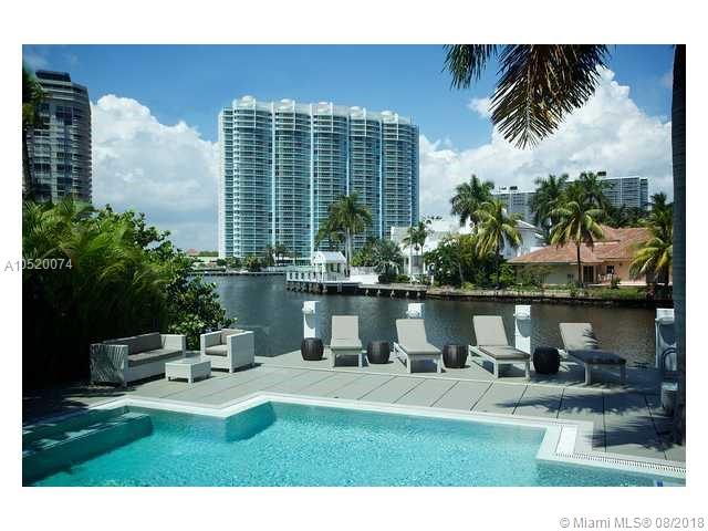 GOLDEN BEACH SEC E - Residential